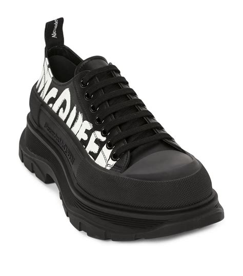 Alexander Mcqueen Tread Slick Sneakers .